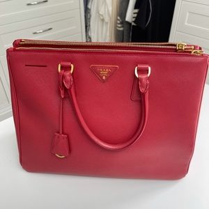 Prada Galleria Saffiano leather extra large bag